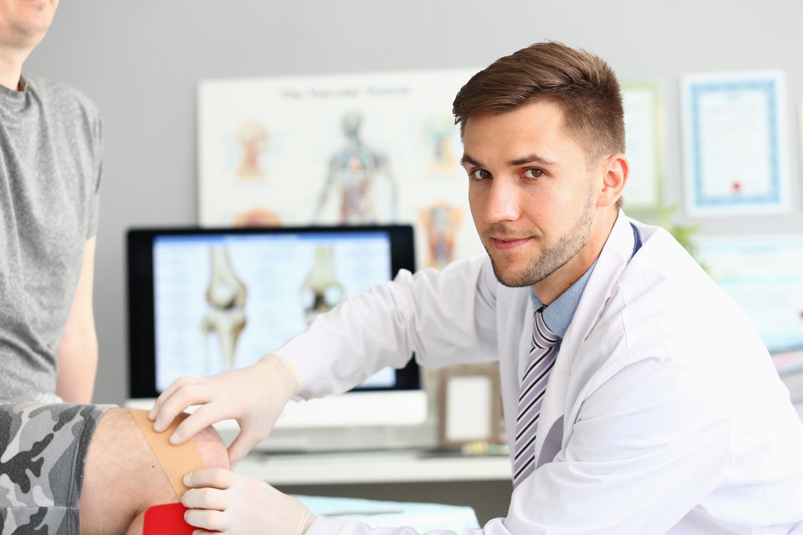 How chiropractic adjustments North York differ from conventional treatments